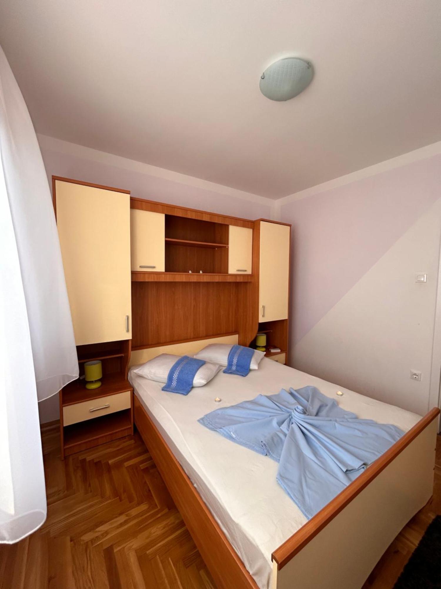 Apartment Agata Trogir Exterior photo