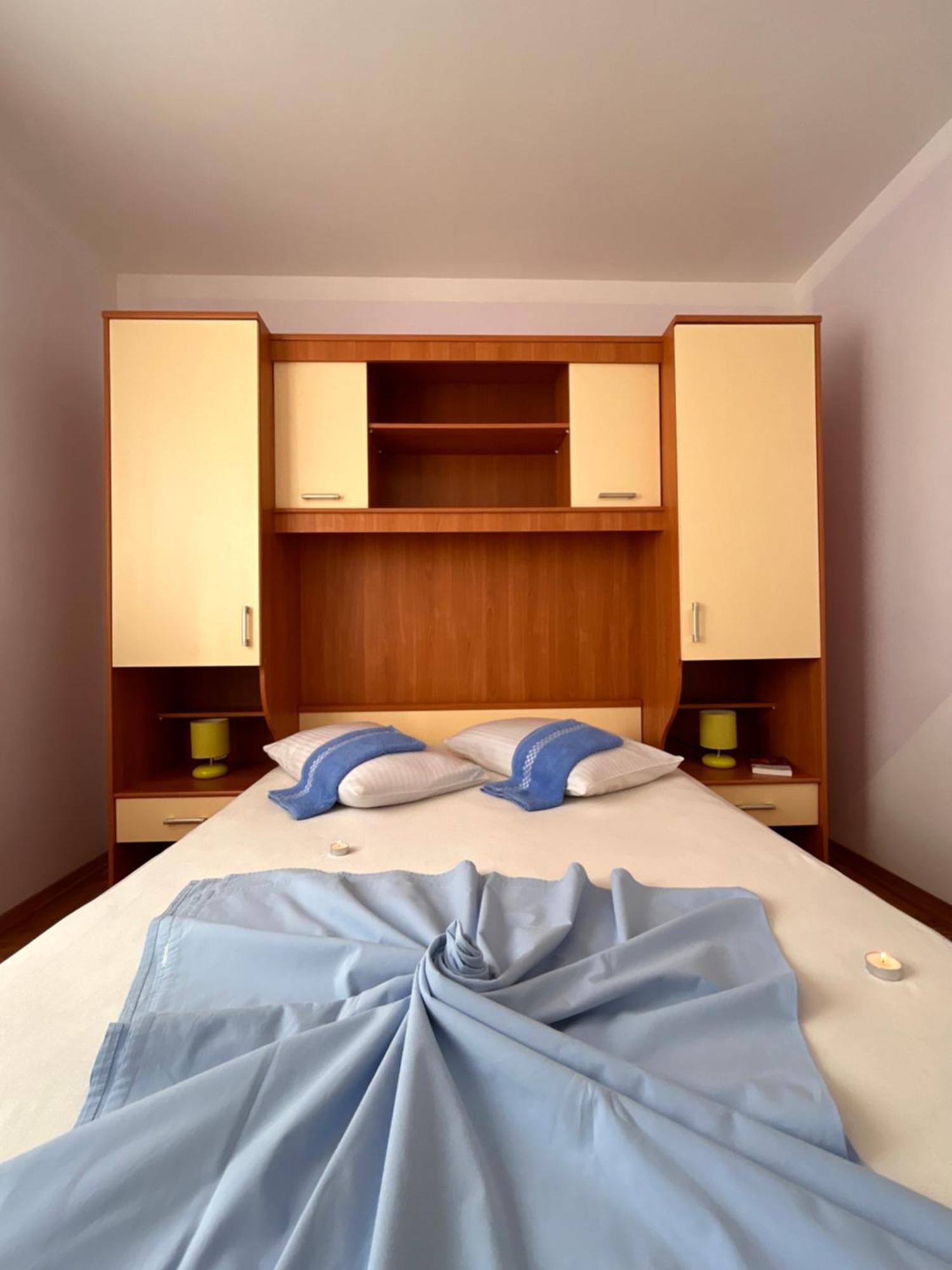 Apartment Agata Trogir Exterior photo