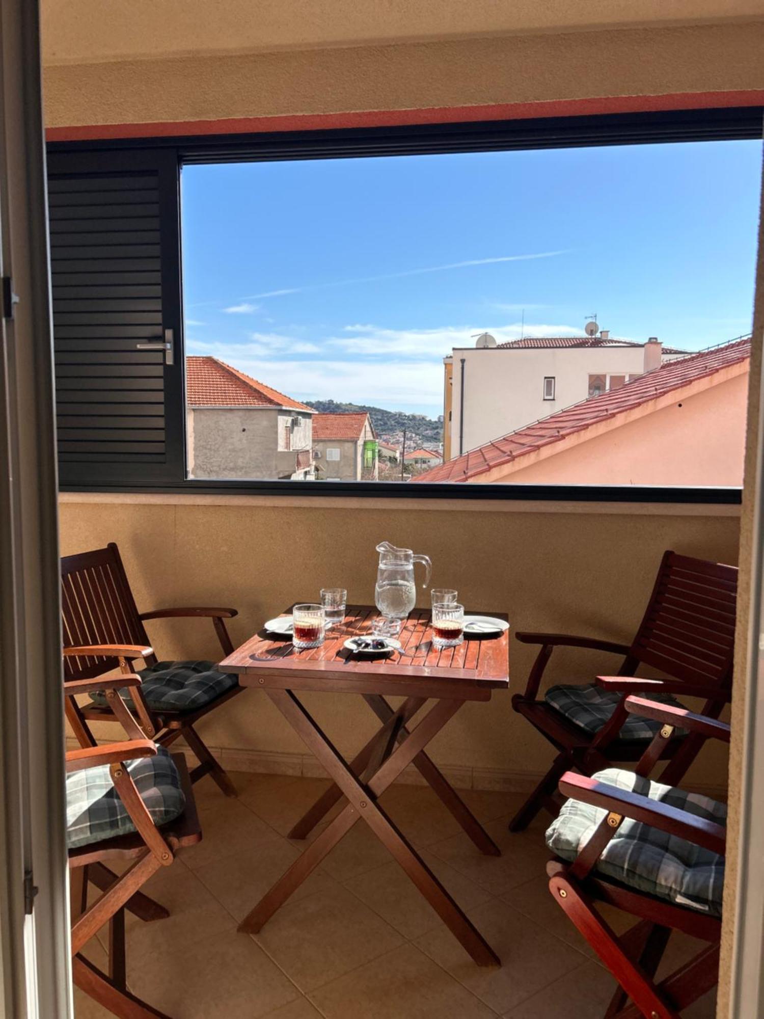 Apartment Agata Trogir Exterior photo